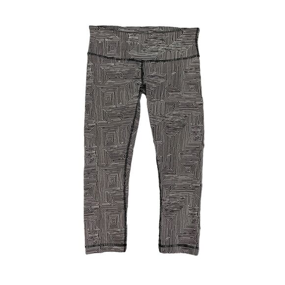Lululemon Leggings Womens 6 Black White Luon Maze Jacquard Wunder Under Crop III - Picture 1 of 14